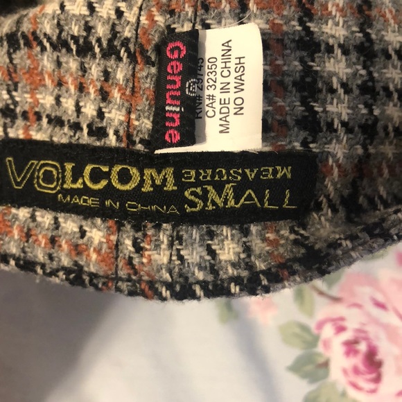 Volcom Cap - Picture 3 of 3
